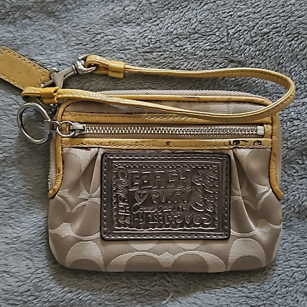 Tan & yellow wristlet